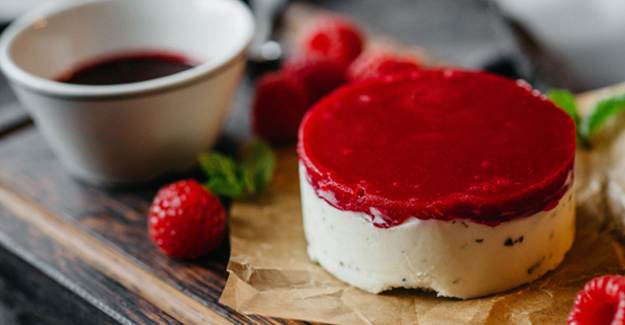 Şeftalili Panna Cotta Nasıl Yapılır? Şeftalili Panna Cotta Tarifi
