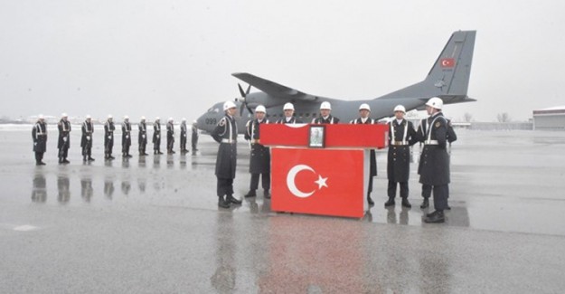 Şehit Asker Fevzi Altınayak İçin Van'da Tören Düzenlendi
