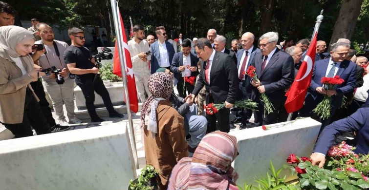 Şehit Babası ile Vali Arasındaki Duygusal Diyalog