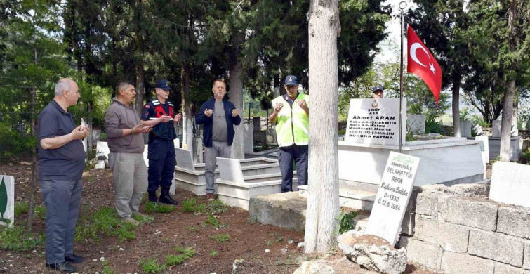 Şehit J.Er Ahmet Aran'ın Kabri Başında Anma Töreni
