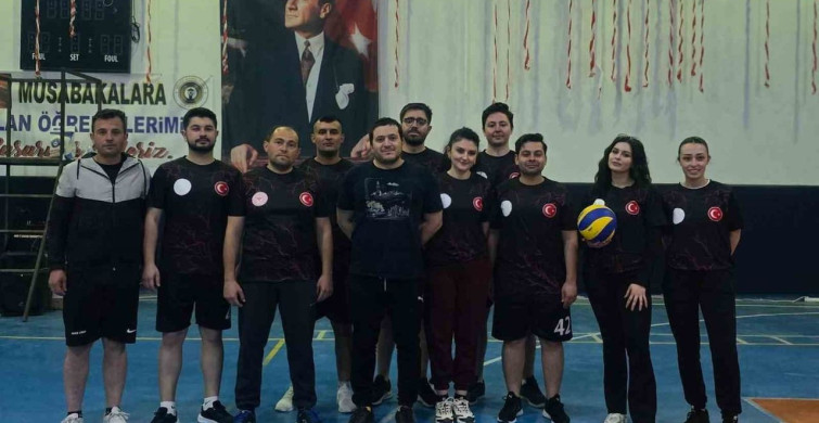 Şehit Öğretmen Fatma Nur Çelik Anısına Voleybol Turnuvası Düzenlendi