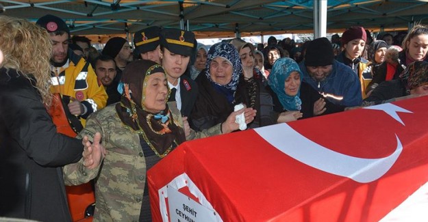 Şehit Uzman Onbaşı Taş Son Yolculuğuna Uğurlandı
