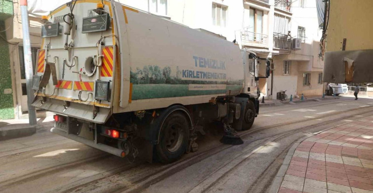 Şehzadeler'de dere ve tunca mahallelerinde kapsamlı temizlik çalışması