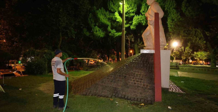Şehzadeler'de gece sulama uygulaması başladı
