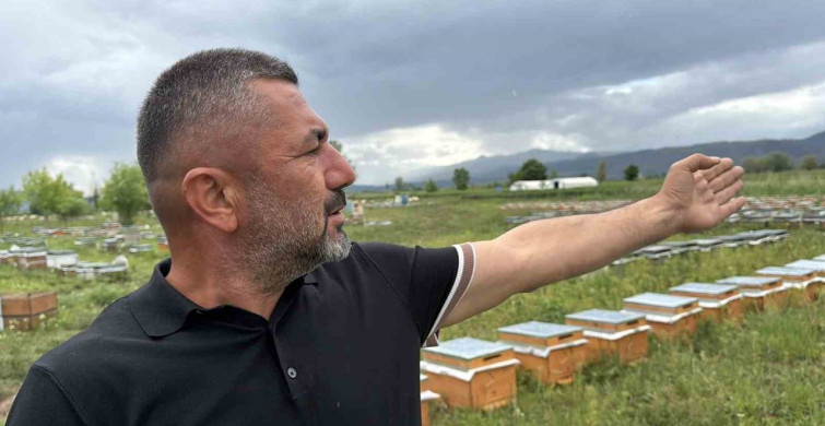 Sel ve Soğuk Arasında Mahsur Kalan Gezgin Arıcıların Zorlu Mücadelesi
