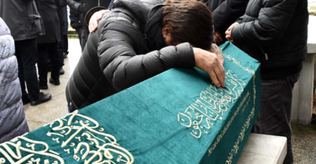 Selami Şahin Ağabeyinin Cenazesinde Duygusal Anlar Yaşadı