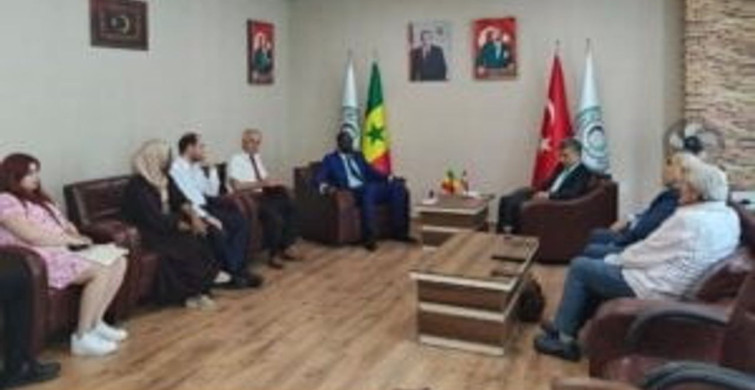 Senegal Büyükelçisi SANKON'u Ziyaret Etti