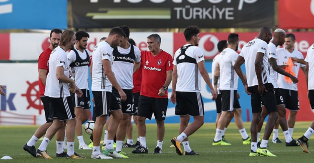 Şenol Güneş'ten İki Oyuncusuna Mesaj!