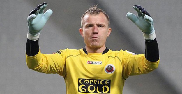 Serdar Kulbilge’den Futbola Veda!