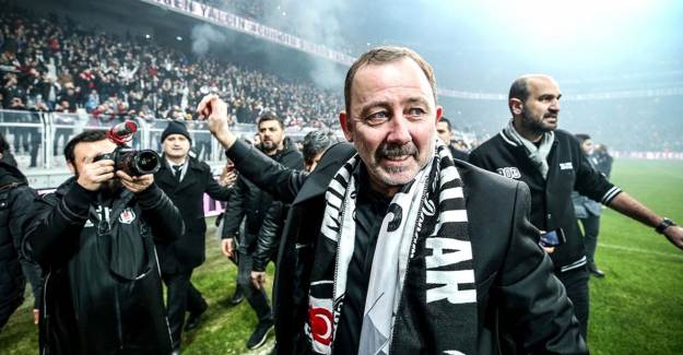 Sergen Yalçın Beşiktaş'ın Youtube Kanalının Yılbaşı Konuğu Oldu