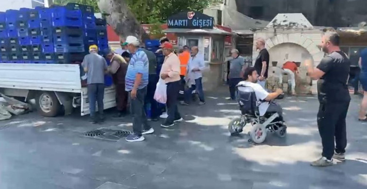 Serik'te Üretici, 4 Ton Domatesi Ücretsiz Dağıttı