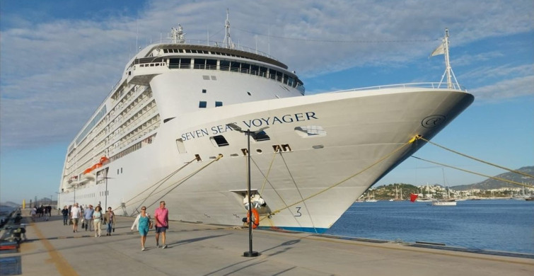 Seven Seas Voyager Bodrum Limanı'nda Demir Attı