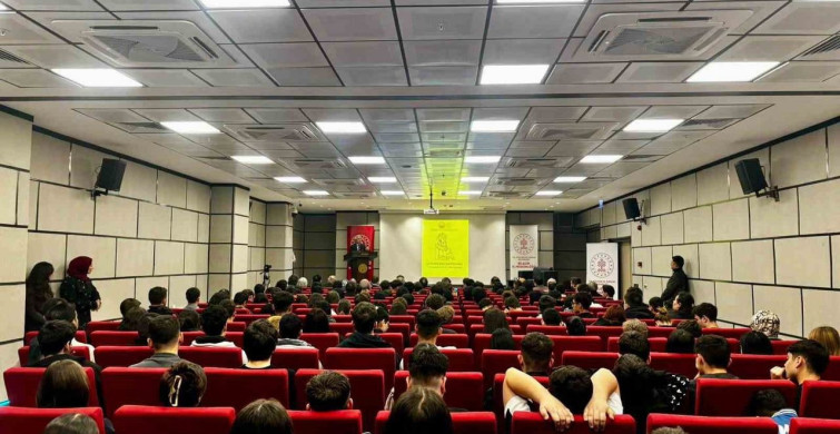 Şeyh Edebali Konferansı'na Yoğun İlgi