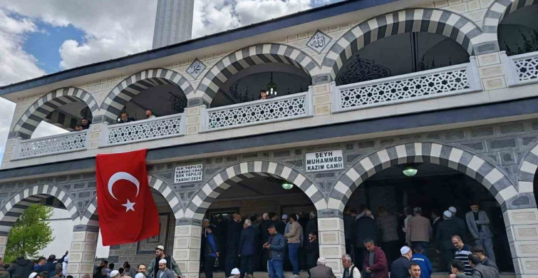 Şeyh Muhammed Kazım Camii ve Külliyesi Dualarla İbadete Açıldı