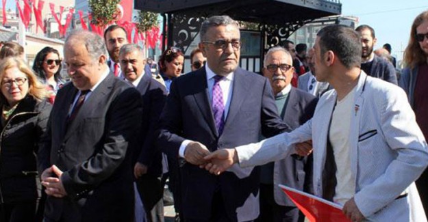 Sezgin Tanrıkulu Protesto: CHP'de PKK Destekçisi Vekil İstemiyoruz