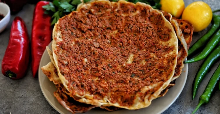 Sezon başladı: Bodrum’da lahmacun fiyatları tekrar gündem oldu!