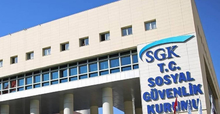 SGK önünde metrelerce kuyruk oluştu: Çok mutlu olduk sevindik