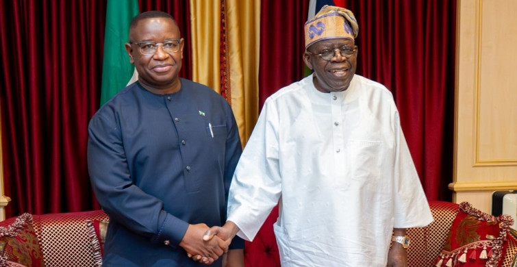 Sierra Leone Cumhurbaşkanı Bio, Nijerya Devlet Başkanı Tinubu ile Önemli Görüşmede Bir Araya Geldi