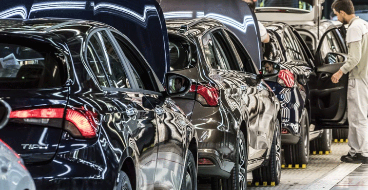 Sıfır Otomobiller Banttan İnmeden Satılıyor