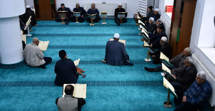 Siirt, Şırnak ve Batman'da Geleneksel Mukabele Geleneği Devam Ediyor