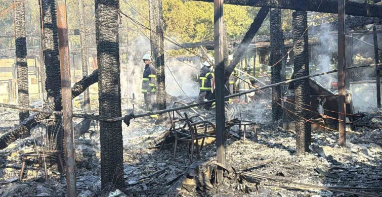 Siirt’in Kurtalan ilçesinde kafe yangını kontrol altına alındı