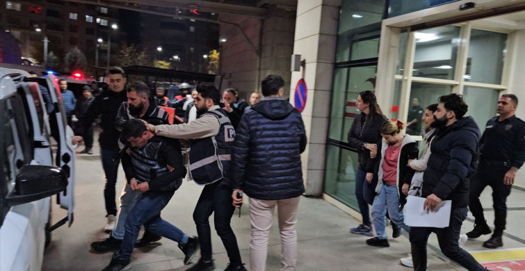 Siirt'te Bıçaklanarak Öldürülen Kadının Cinayetinde Çift Tutuklandı