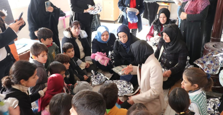 Siirt'te Kadınların El Emeği ile Çocuklar Isınıyor