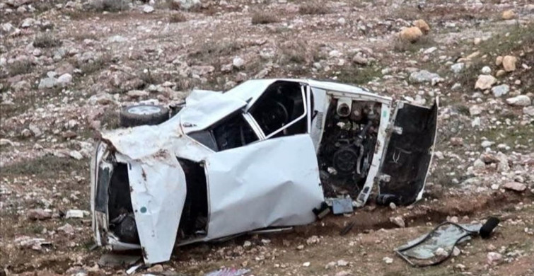 Siirt'te Otomobil Devrildi: 3 Yaralı