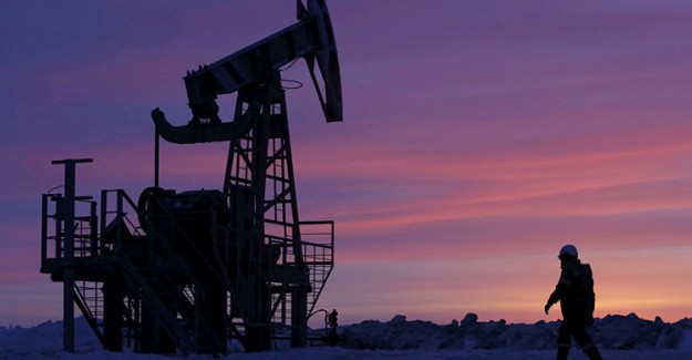 Siirt'te Termal Su Arama Çalışmalarında Petrol Bulundu