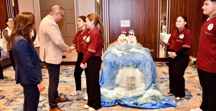 Silifke'de Turizm Öğrencileri Beceri Yarışmasında Parladı