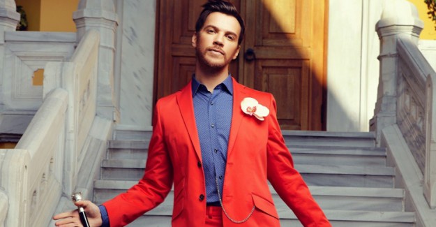 Sinan Akçıl Hadise'nin Ablasına Olay Yaratacak Göndermede Bulundu