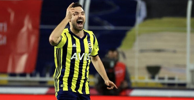Sinan Gümüş 100. Maçına Çıktı