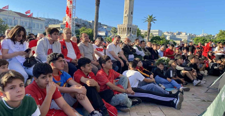 Sınav önlemleri nedeniyle meydanlarda maç yayını etkinlikleri iptal