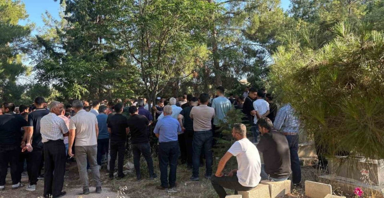 Sınava giderken kazada hayatını kaybeden genç toprağa verildi