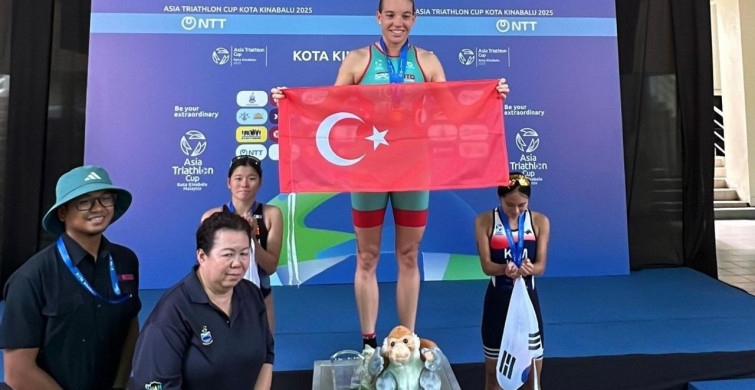 Sinem Francisca Tous Asya Triatlon Kupası'nda Altın Madalya Kazandı Sinem Francisca Tous Asya Triatlon Kupası'nda Altın Madalya Kazandı