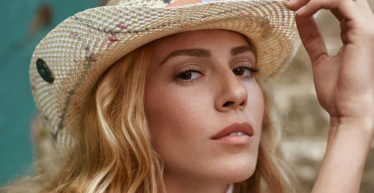 Sinem Kobal Bebeğinin Yüzünü İlk Kez Gösterdi!