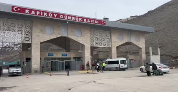 Sınır Kapılarındaki Geçişler Kontrollü Devam Ediyor