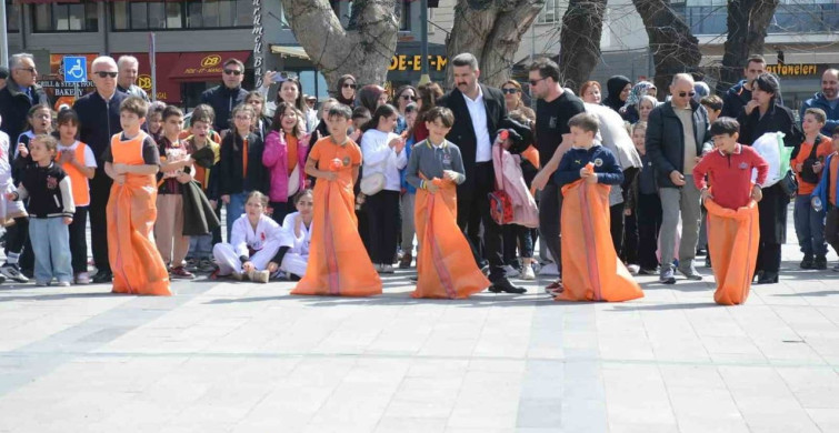 Sinop'ta 23 Nisan Çocuk Şenliği Coşkusu