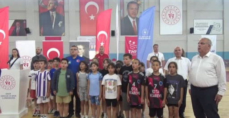 Sinop'ta çocuklar geleneksel oyunlarla keyifli anlar yaşadı