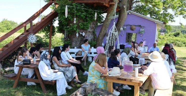 Sinop’ta lavanta bahçesinde bilimsel söyleşi