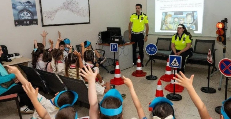 Sinop'ta minik öğrencilere polis mesleği tanıtıldı