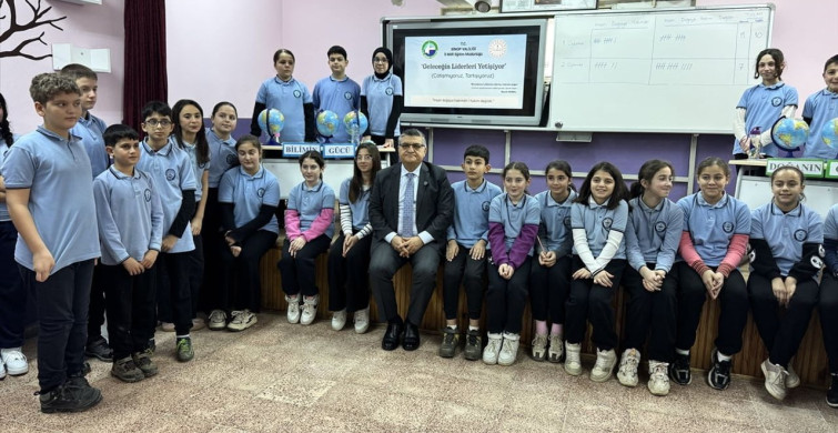 Sinop'ta Öğrenciler Münazara Etkinliğiyle Doğa ve İnsanı Tartıştı