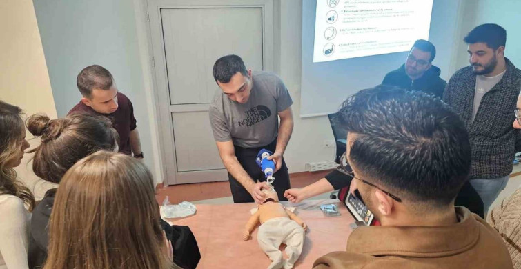 Sinop'ta Sağlıkçılara İleri Yaşam Desteği Eğitimi