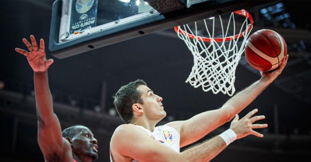 Sırbistan Porto Riko’yu 90-47 Mağlup Etti! Tarihi Fark!