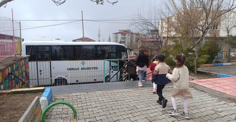 Şırnak Belediyesi'nden Çocuklara Sinema Etkinliği