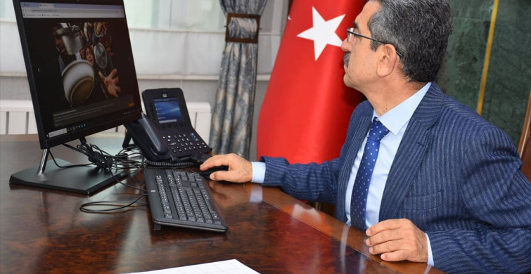 Şırnak Valisi Ekici Anadolu Ajansı'nın Oylamasına Katıldı