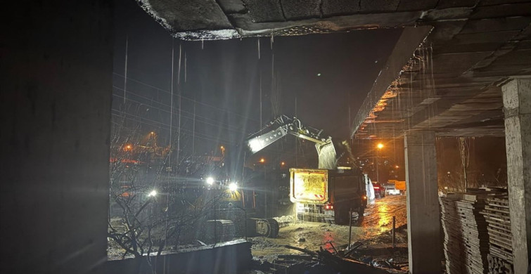 Şırnak Valisi Ekici, Sağanak Nedeniyle Etkilenen Köyleri Ziyaret Etti