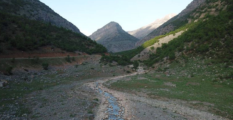 Şırnak’ta Akan Şelaleler Kuruyunca Derelerde Su Kalmadı