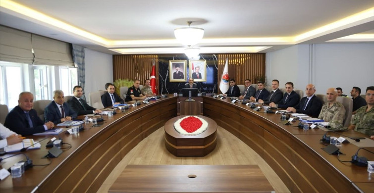 Şırnak'ta Asayiş ve Güvenlik Toplantısı Gerçekleşti