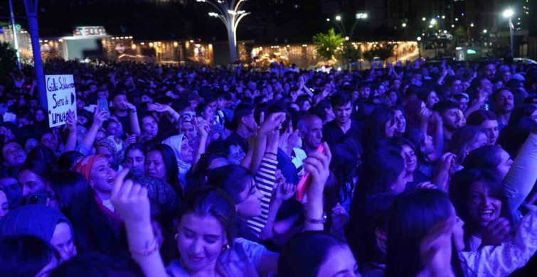 Şırnak’ta kültür, sanat ve gençlik festivali: 15 bin kişi yaz coşkusuna ortak oldu